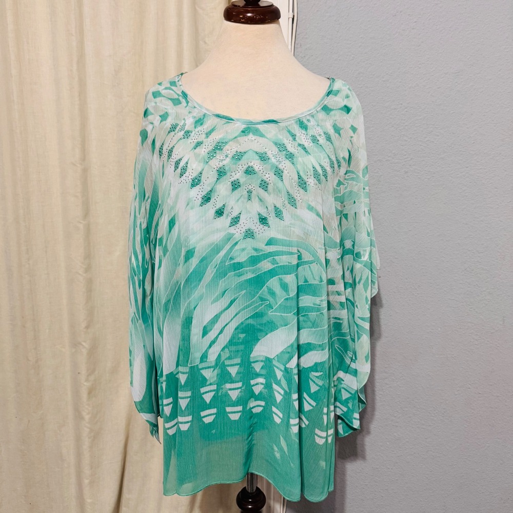 G Collection Women Plus Size 2X Teal Green White Abstract Print Beaded Tunic Top